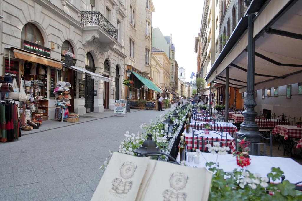 ブダペストHungarian Souvenirアパートメント エクステリア 写真